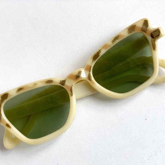 Vintage sunglasses - Picture 3 of 9